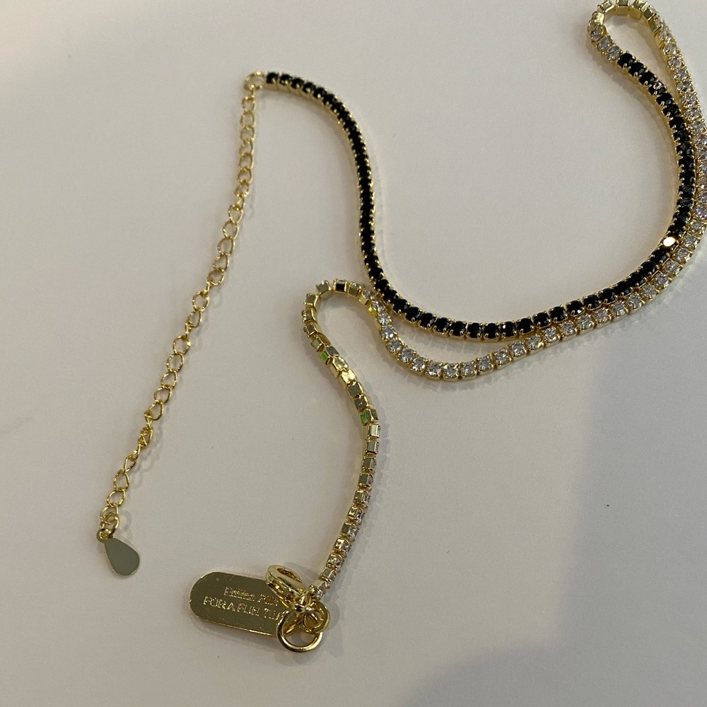 Emma Pills Elegant Gold and Black Necklace - Picture 4 of 4